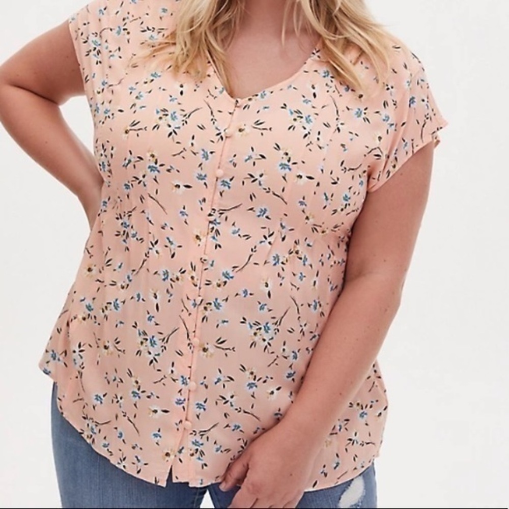 NWT Torrid size 2 fit and flare blouse